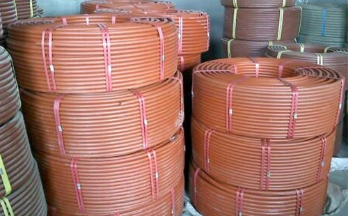 提升工程安全：聚乙烯(RPE)阻燃波密穿线管在现代建筑中的应用